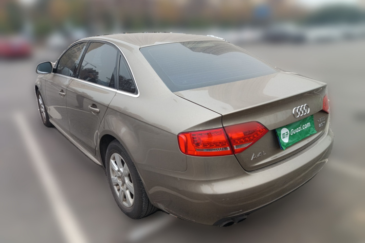 奥迪A4L 2011款 2.0 TFSI 标准型车身外观6003