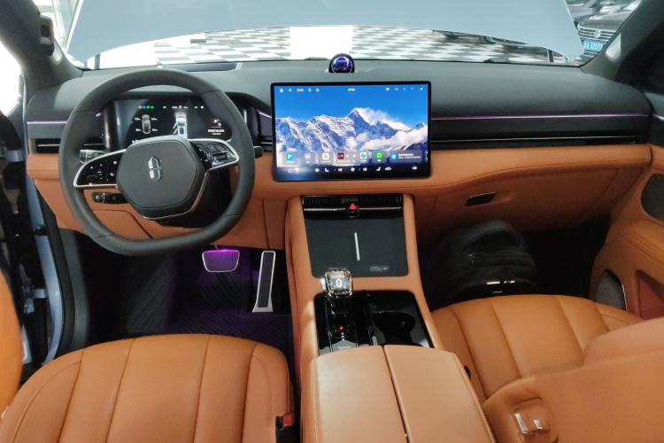 鸿蒙智行 问界M7 2024款 1.5T 智驾四驱Ultra版 5座中控内饰12