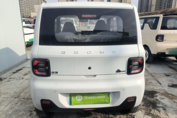 吉利银河 2024款 熊猫mini 200km 耐力熊车身外观6