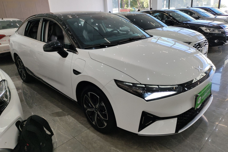 小鹏P5 2021款 550G车身外观3