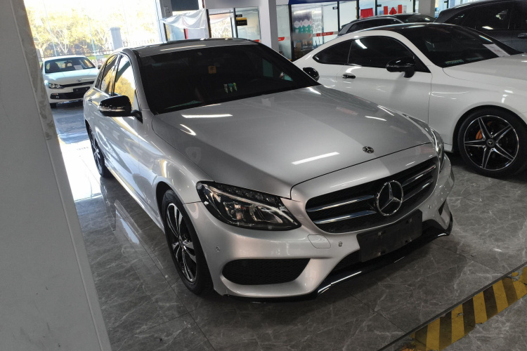 奔驰C级 2018款 C 200 运动版车身外观6002