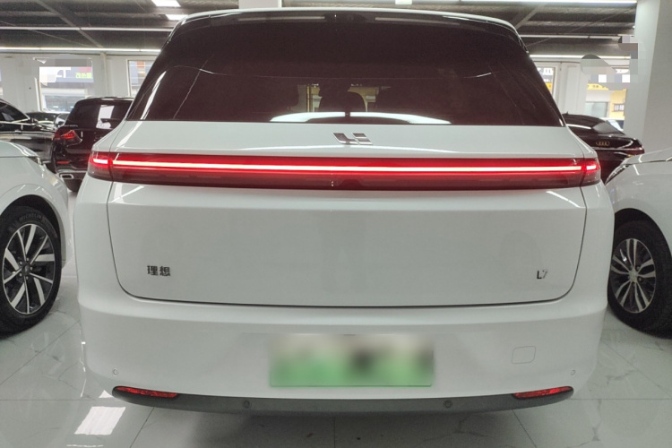 理想汽车 理想L7 2023款 Air车身外观6