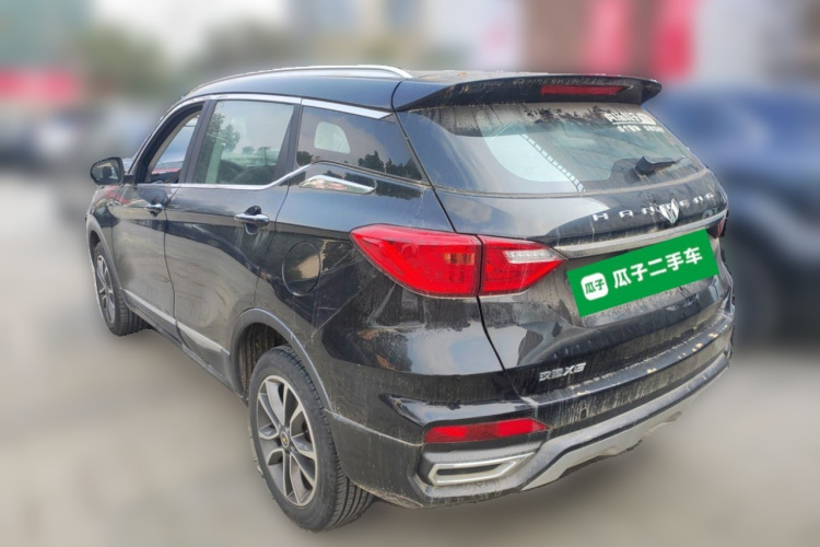 汉腾汽车 汉腾X5 2020款 1.5T 自动豪华型 5座车身外观5