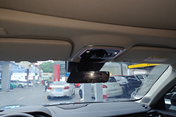 领克01 2023款 2.0TD 两驱型Pro中控内饰22