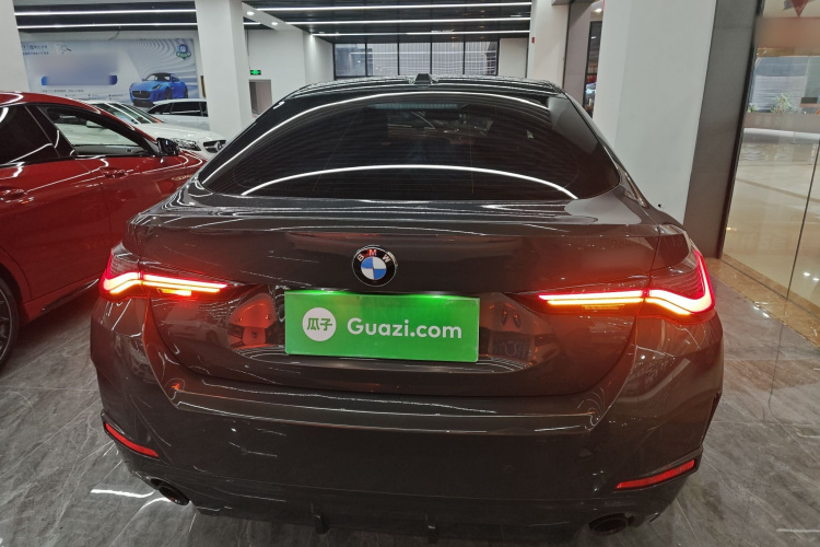 宝马4系 2023款 425i Gran Coupe M运动曜夜套装车身外观6