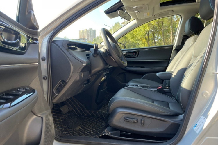 本田 e:NP2 极湃2 2024款 进阶版中控内饰7010