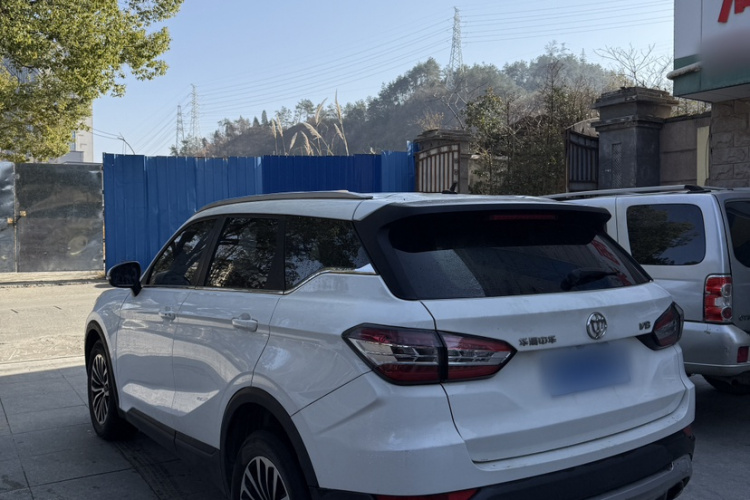 中华V6 2018款 1.5T 自动豪华型车身外观6003