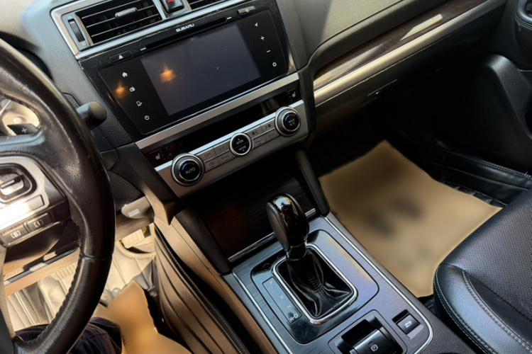 斯巴鲁 傲虎 2016款 2.5i 豪华导航版局部细节16