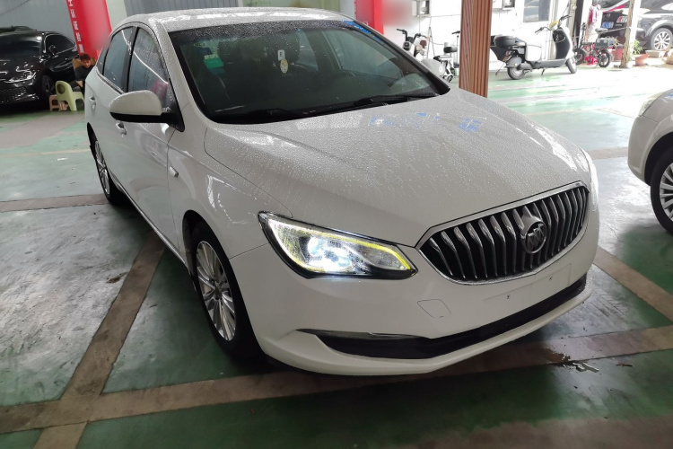 别克 英朗 2015款 15N 自动精英型车身外观3