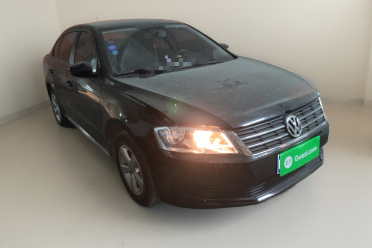 大众 朗逸 2015款 1.6L 自动风尚版车身外观3