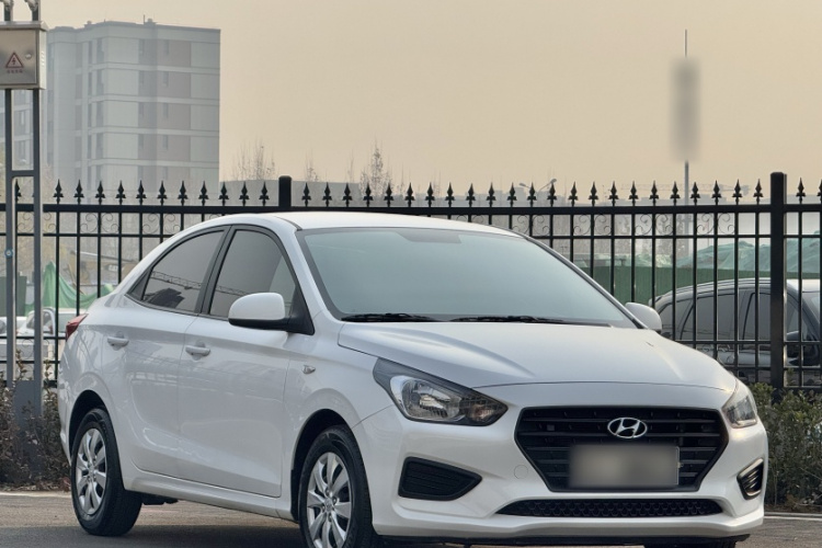 现代 瑞纳 2020款 1.4L 手动GL焕新版车身外观6003