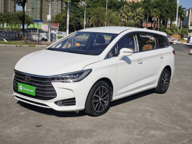 比亚迪 宋MAX 2018款 1.5T 自动智联豪华型 6座
