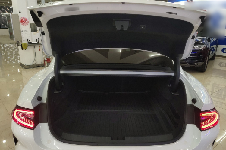 小米汽车 小米SU7 2024款 四驱超长续航高阶智驾Max版机舱底盘23