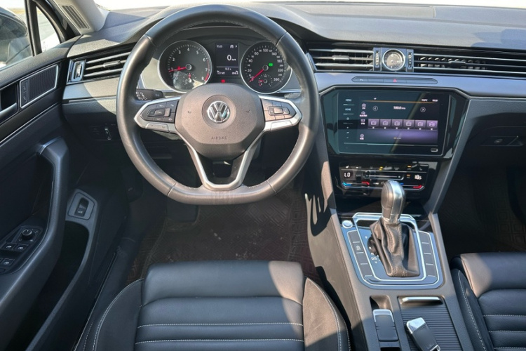 大众 迈腾 2020款 330TSI DSG 领先型中控内饰7004