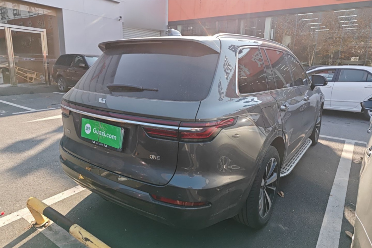 理想汽车 理想ONE 2021款 增程6座版车身外观6005