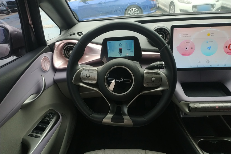 比亚迪 海豚 2023款 420km 时尚版中控内饰13