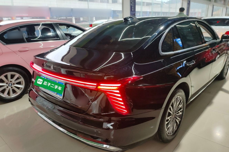 红旗H5 2025款 1.5T DCT旗韵版车身外观7