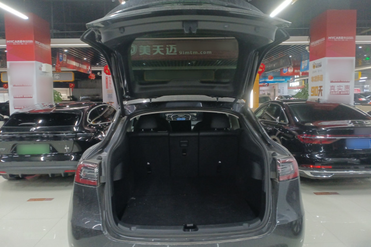 特斯拉 Model Y 2024款 后轮驱动版机舱底盘23