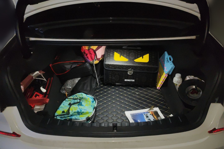 宝马3系 2020款 改款 325Li M运动套装局部细节23