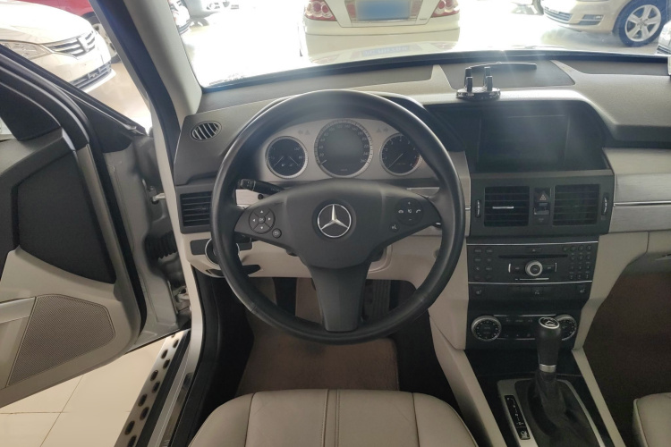 奔驰GLK级(进口) 2008款 GLK 350 4MATIC局部细节13