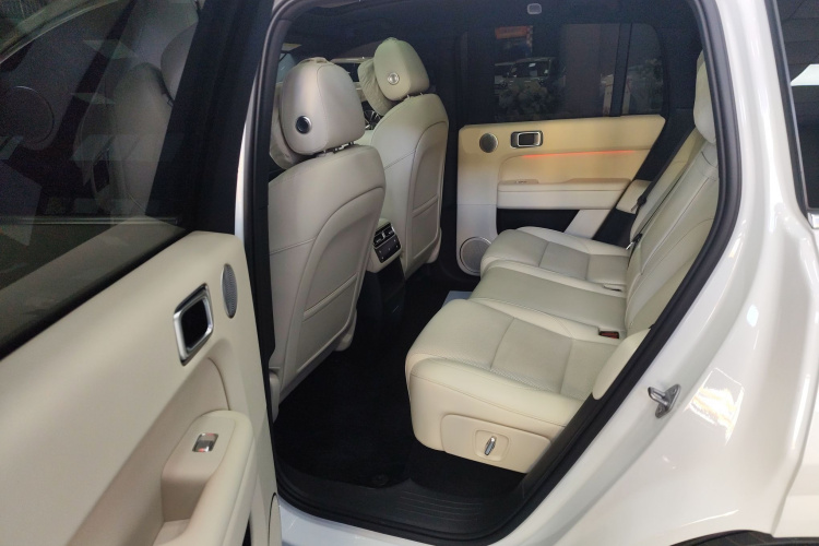 理想汽车 理想L6 2024款 Pro中控内饰21