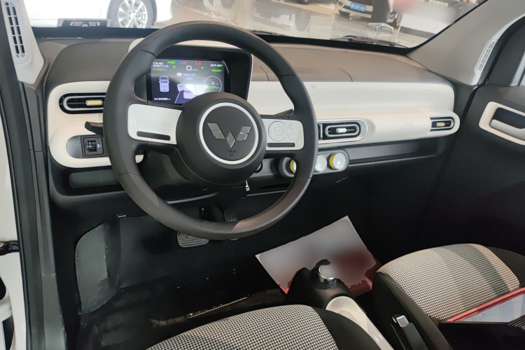 五菱汽车 宏光MINIEV 2024款 第三代 215km 青春版中控内饰12