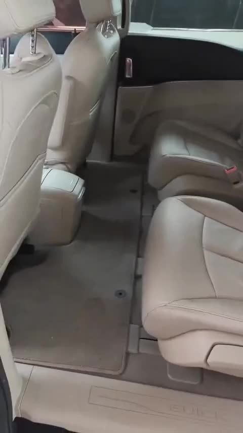 别克GL8 2017款 25S 豪华型 国V讲解2