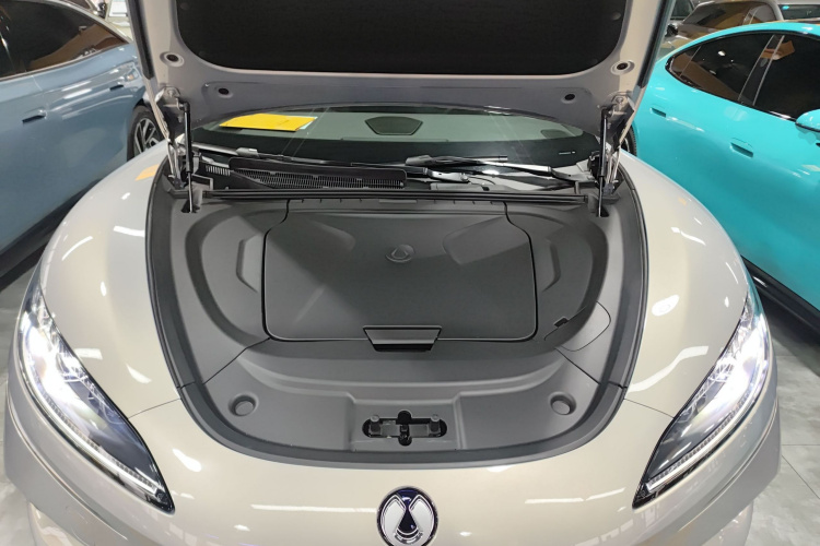 腾势Z9GT 2024款 630四驱Pro版局部细节24