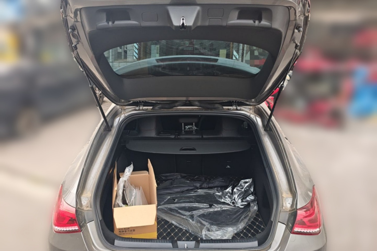 奔驰CLA 2022款 改款 CLA 200 猎跑车中控内饰23