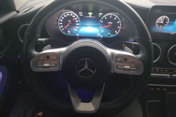 奔驰C级 2021款 C 260 L 运动版局部细节13