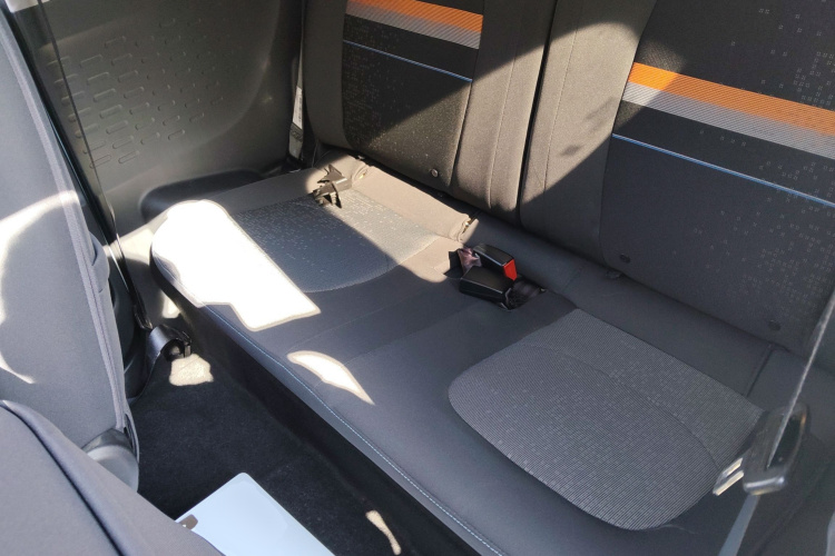 五菱汽车 宏光MINIEV 2020款 自在款 磷酸铁锂中控内饰21