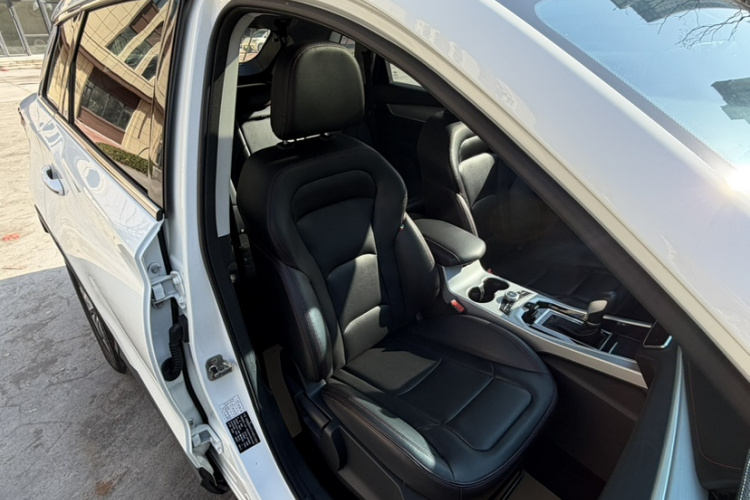 SWM斯威汽车 SWM斯威G01 2019款 1.5T 自动优UP 国VI中控内饰7004