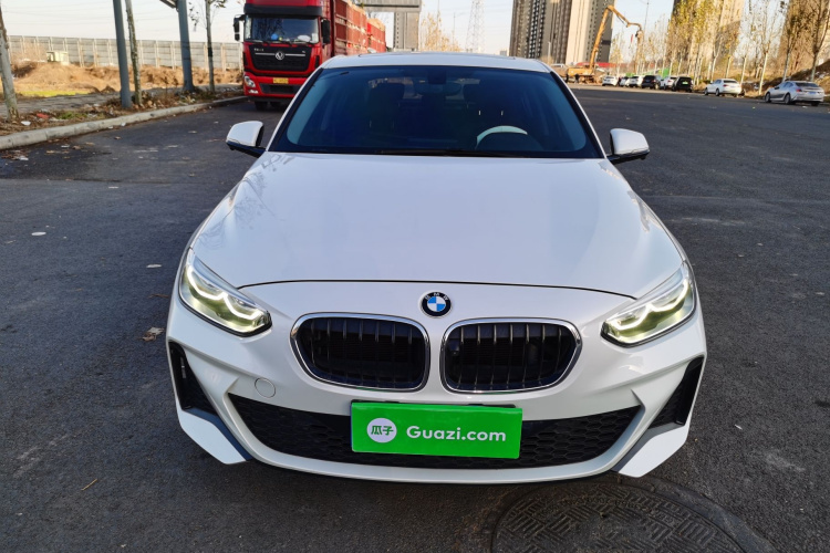 宝马1系 2020款 120i M运动套装车身外观6001