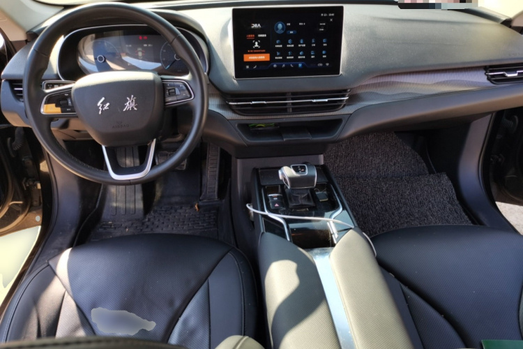 红旗E-QM5 2021款 充电 旗享版中控内饰12