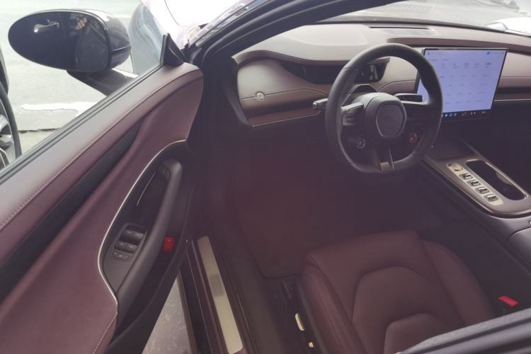 小米汽车 小米SU7 2024款 后驱超长续航高阶智驾Pro版中控内饰7003