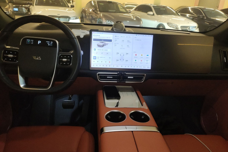 理想汽车 理想L7 2023款 Air中控内饰12