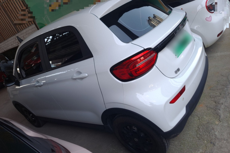 零跑汽车 零跑T03 2023款 310轻享版车身外观6005