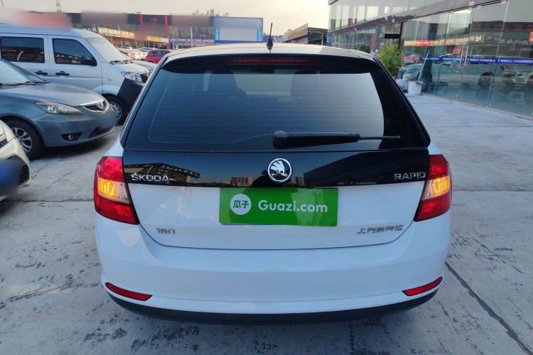 斯柯达 昕动 2016款 改款 1.6L 自动创行版车身外观6