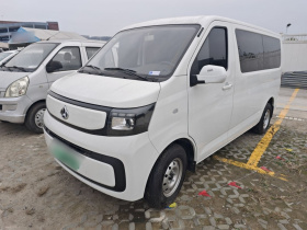 长安凯程 长安睿行EM60 2025款 客运版 舒适型 6座 300km 背掀门