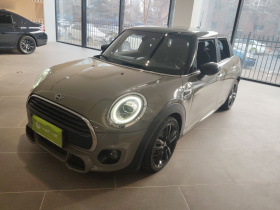 MINI 2019款 1.5T COOPER 赛车手 五门版