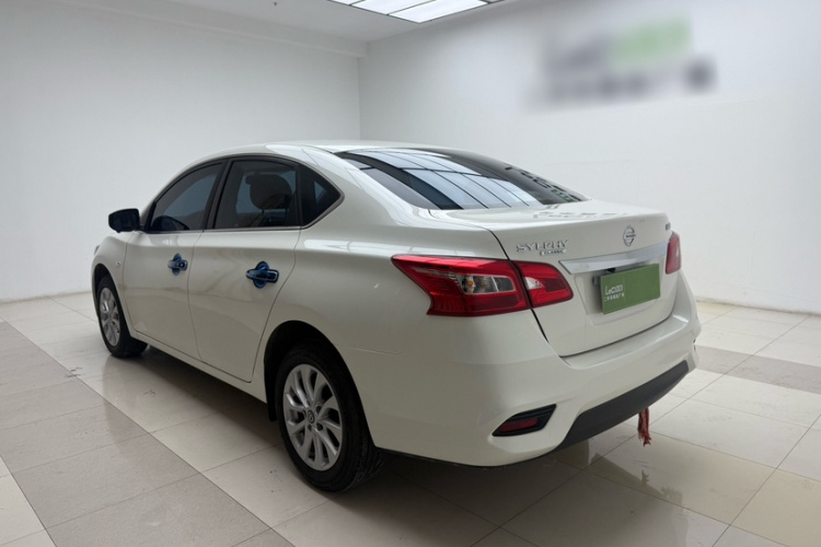 日产 轩逸 2024款 改款 经典 1.6XE CVT舒适版车身外观6007