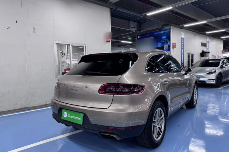 保时捷 2016款 Macan 2.0T车身外观6005