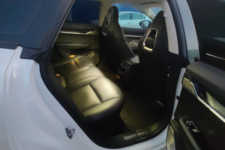 极氪001 2022款 超长续航单电机 WE版车身外观6007