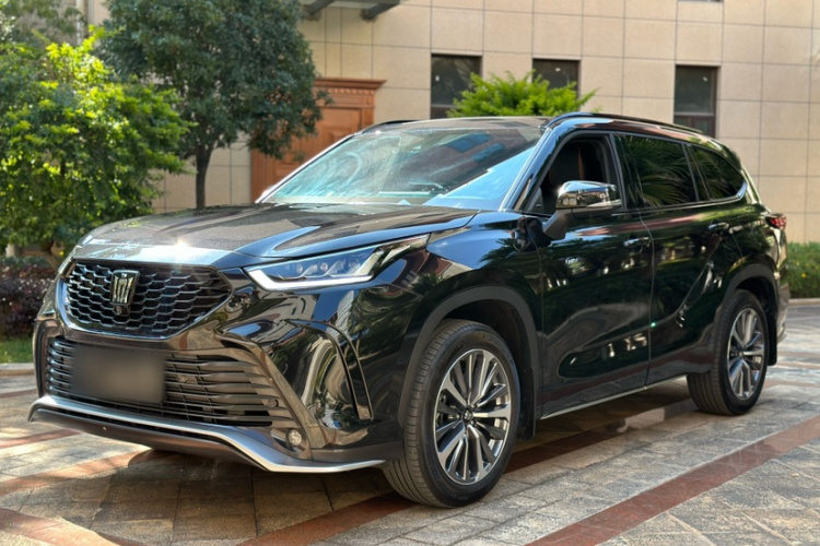 丰田 皇冠陆放 2024款 2.5L HEV四驱尊贵版车身外观6003