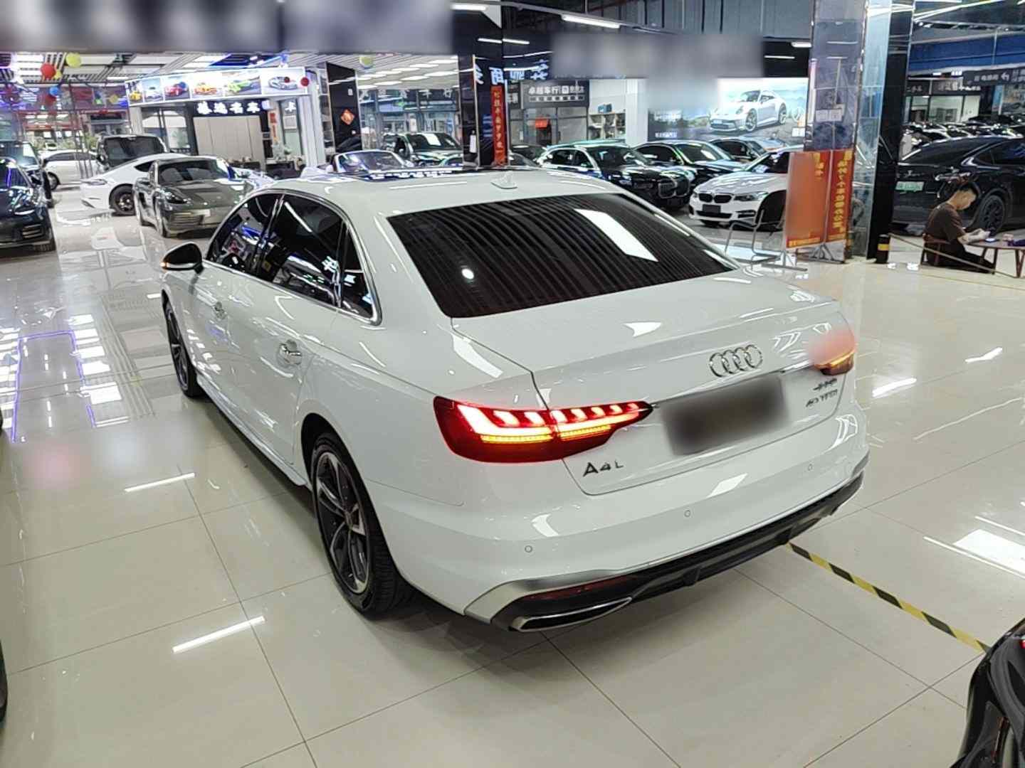 奥迪A4L 2024款 40 TFSI 时尚动感型(3)