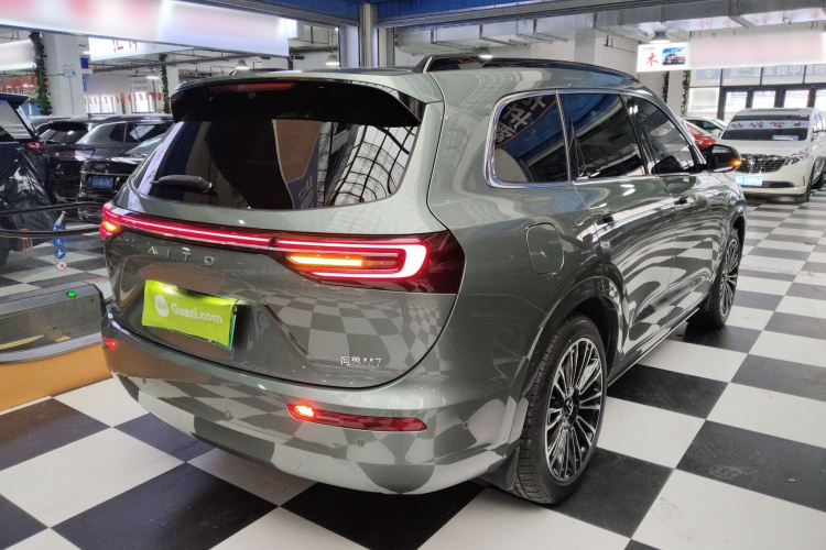 鸿蒙智行 问界M7 2024款 1.5T 智驾四驱Ultra版 5座车身外观7