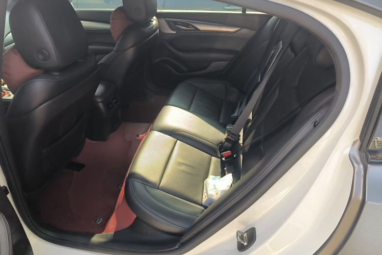 凯迪拉克CT5 2023款 28T 豪华型（标准版）中控内饰21