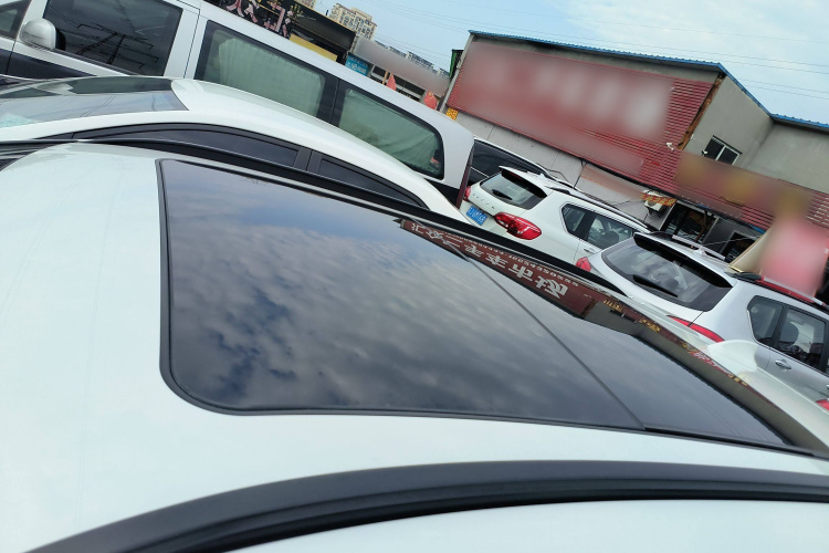 宝马2系旅行车 2019款 218i 时尚型车身外观57