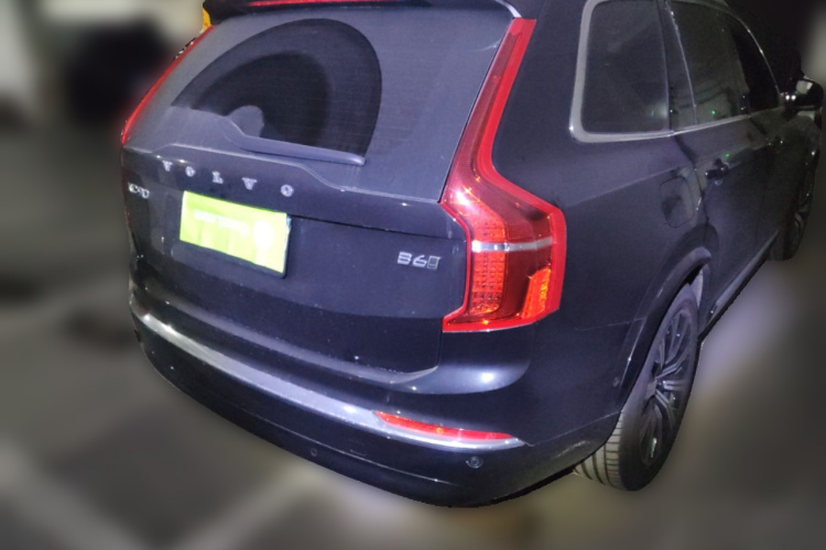 沃尔沃XC90 2024款 B6 智雅豪华版 7座车身外观7