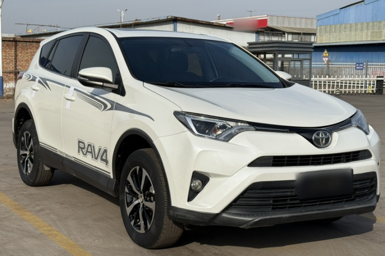 丰田 RAV4荣放 2019款 2.0L CVT两驱先锋版 国V车身外观6006